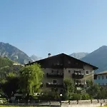Szálloda Alpi & Golf